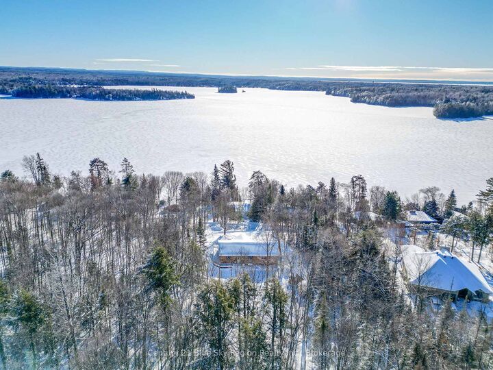 Photo de la propriété:  708 Anita Avenue  ON P1B 8G4 