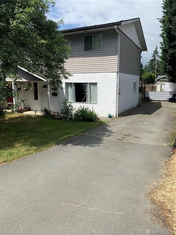 Property Photo: 2832 Jacklin Rd BC V9B 3X9