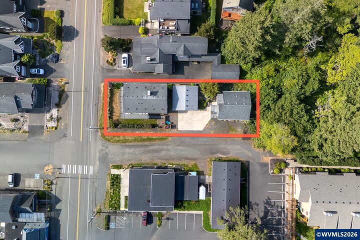 Property Photo: 3087 S Hemlock St OR 97145