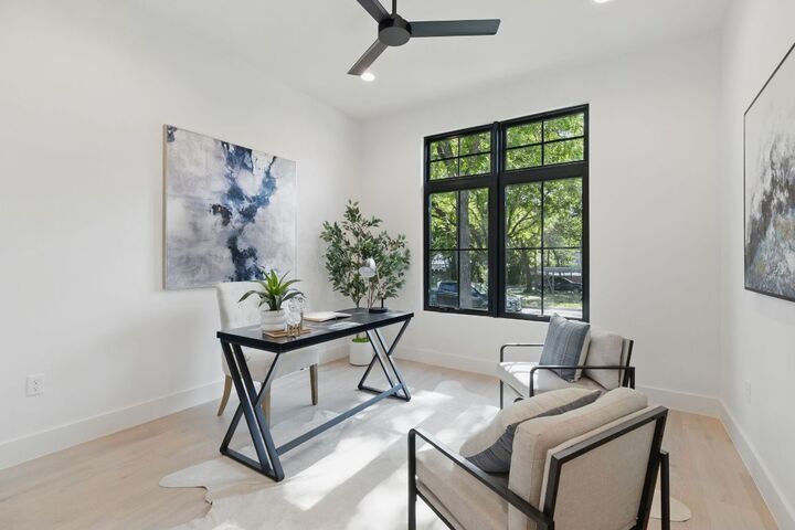 Property Photo: 4910 W Park Drive TX 78731