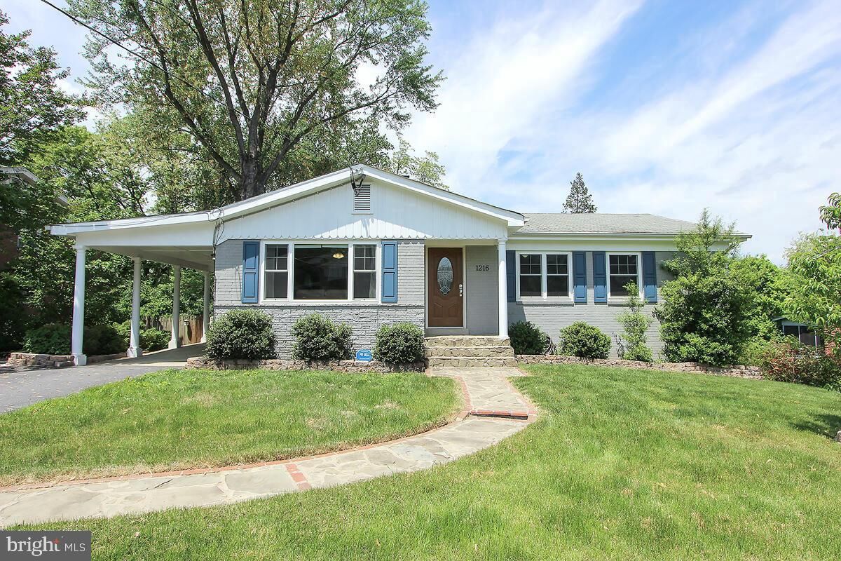 Property Photo:  1216 Kathryn Road  MD 20904 