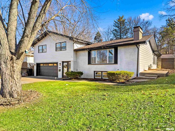 Property Photo:  6812 N Kimberly Drive  IL 61614 