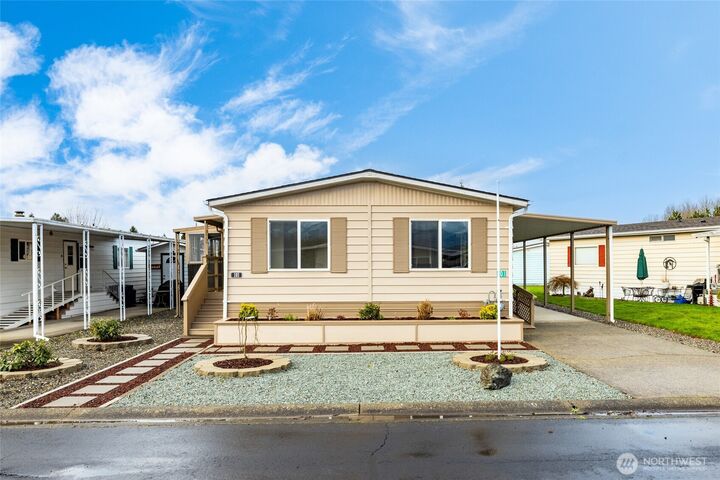 Property Photo:  2725 E Fir Street 101  WA 98273 