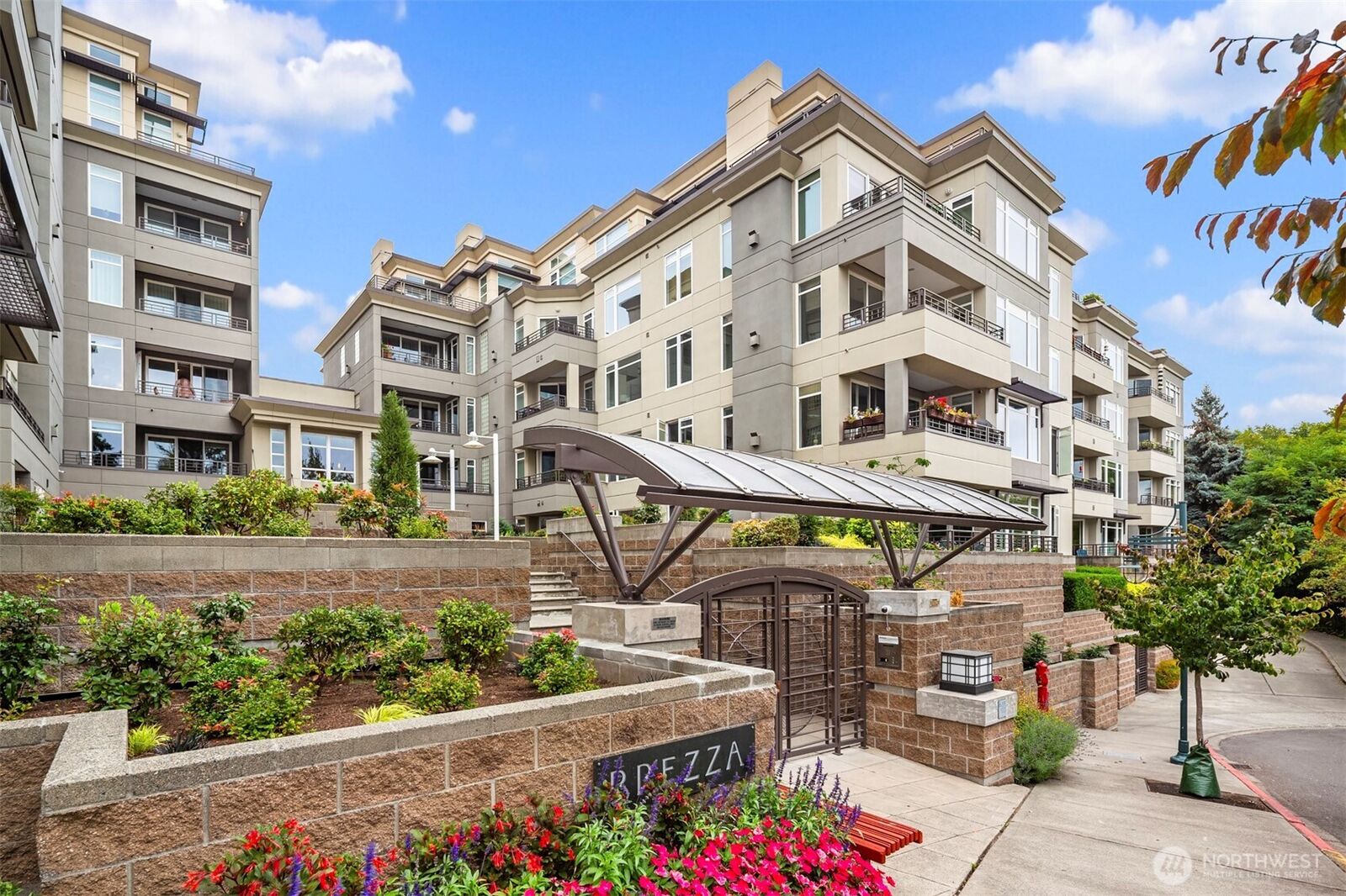 Property Photo: 225 4th Avenue A401 WA 98033