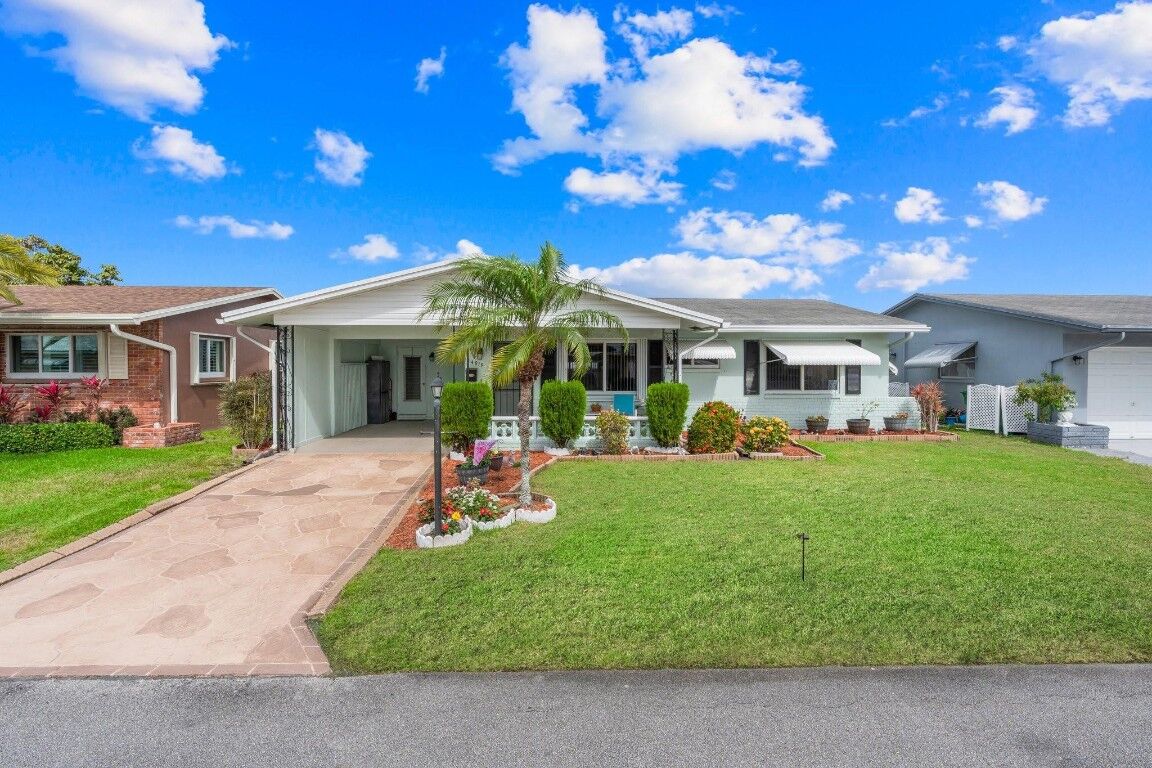 Property Photo: 4919 NW 54th Street FL 33319