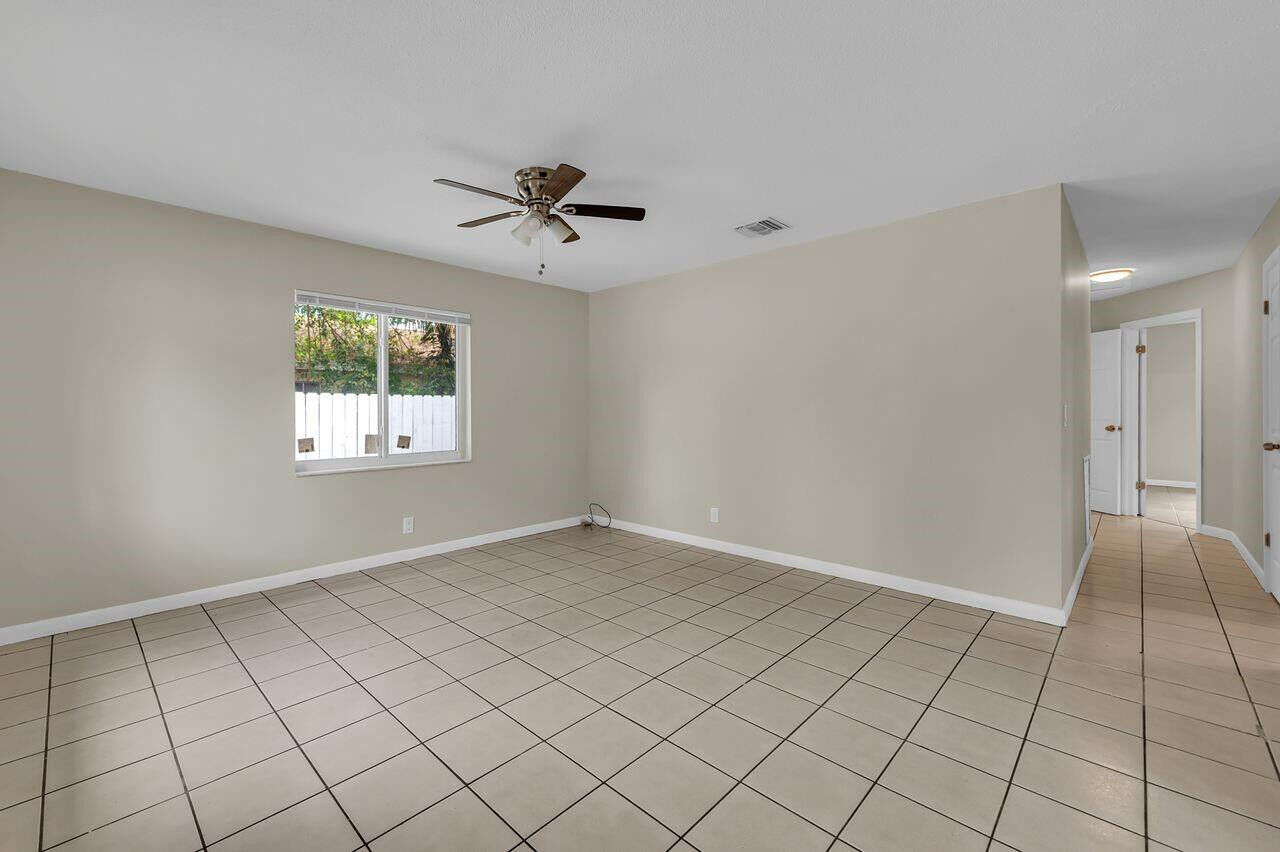 Property Photo: 728 20th Street FL 33407