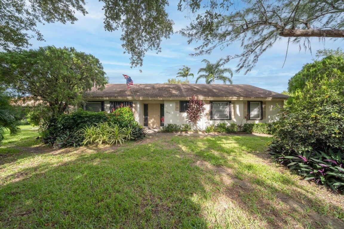 Property Photo:  2259 Nova Village Drive  FL 33317 