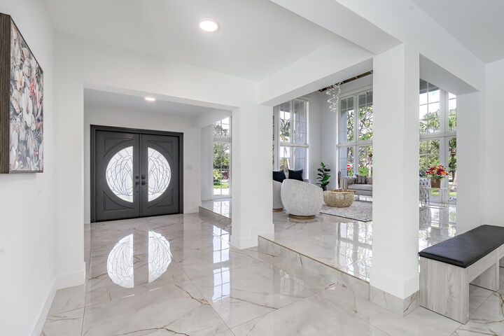 Property Photo: 15201 SW 74th Place FL 33157