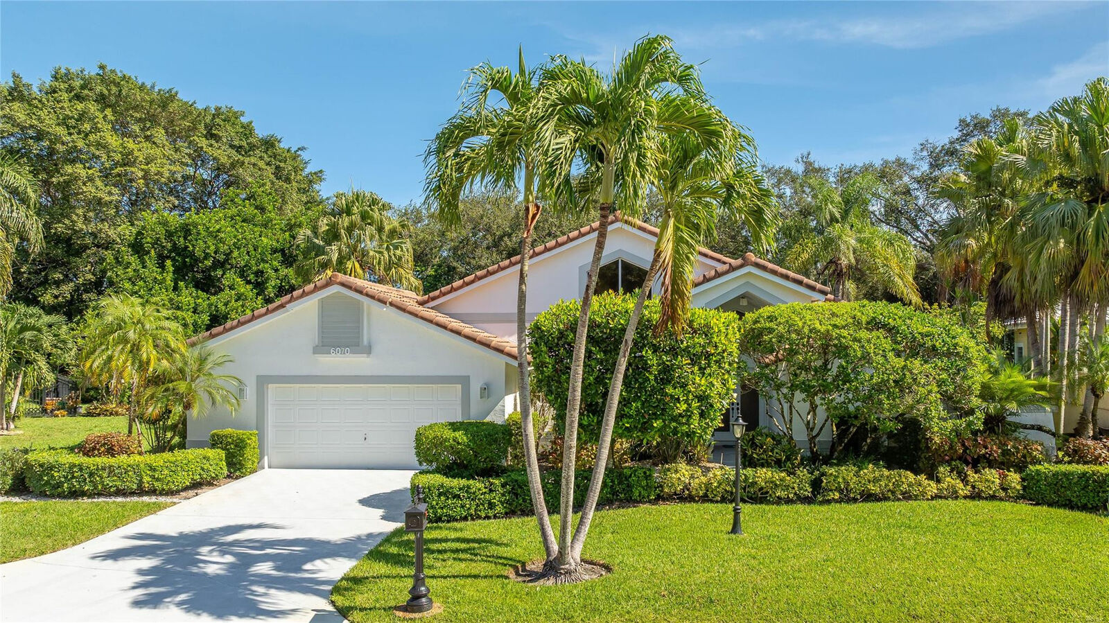 Property Photo: 6070 NW 96th Drive FL 33076