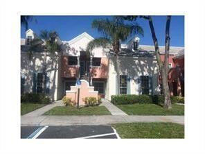 Property Photo:  1011 Crystal Way E  FL 33444 