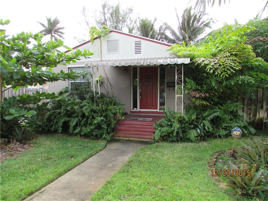 Property Photo:  720 NE 15th Street  FL 33304 