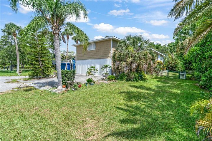 Property Photo:  6570 114th Lane  FL 32958 