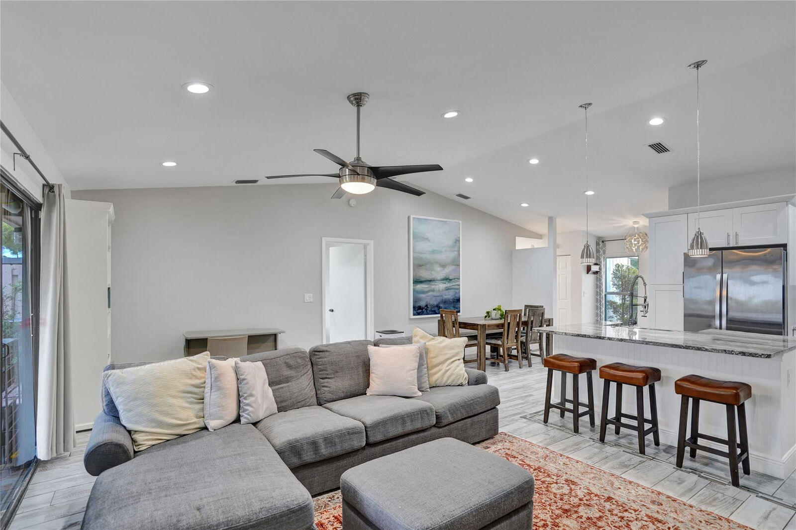 Property Photo: 26 Farnworth Drive FL 33426