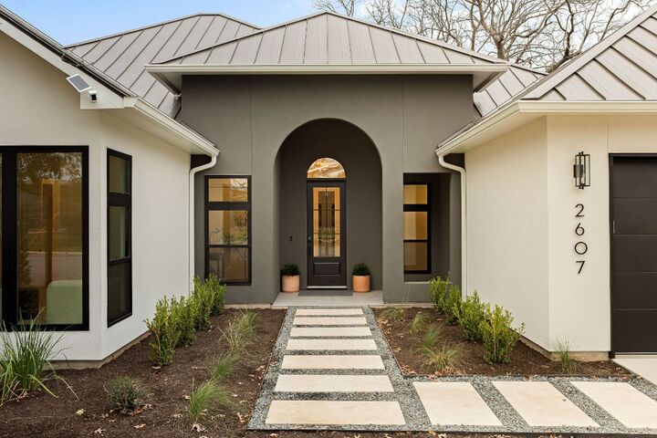 Property Photo:  2607 Richcreek Road  TX 78757 