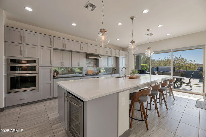 Property Photo: 3119 E Cat Balue Drive AZ 85050