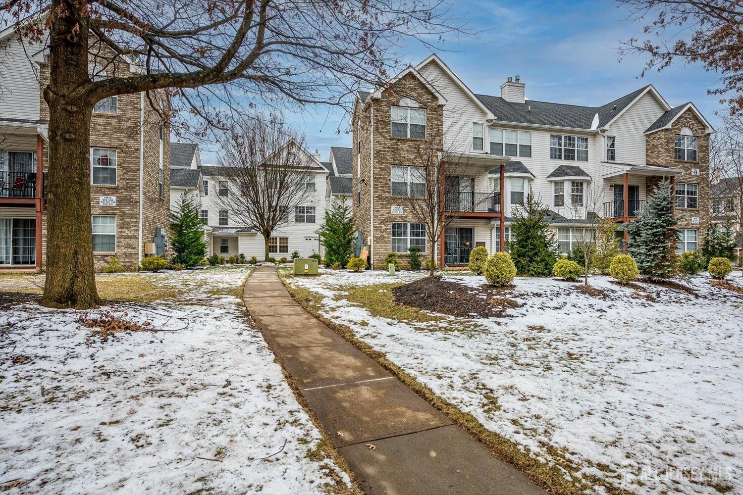 Property Photo:  919 Plymouth Road  NJ 08902 