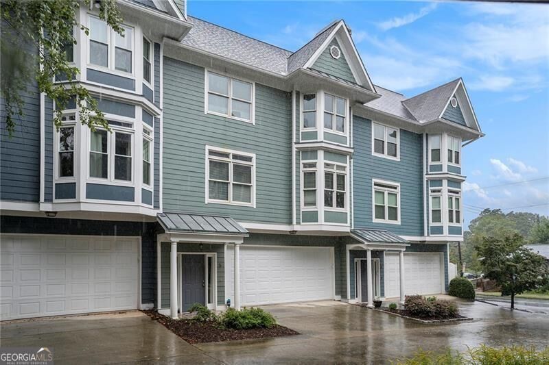 Property Photo:  1912 Hosea L Williams Drive NE 5  GA 30317 