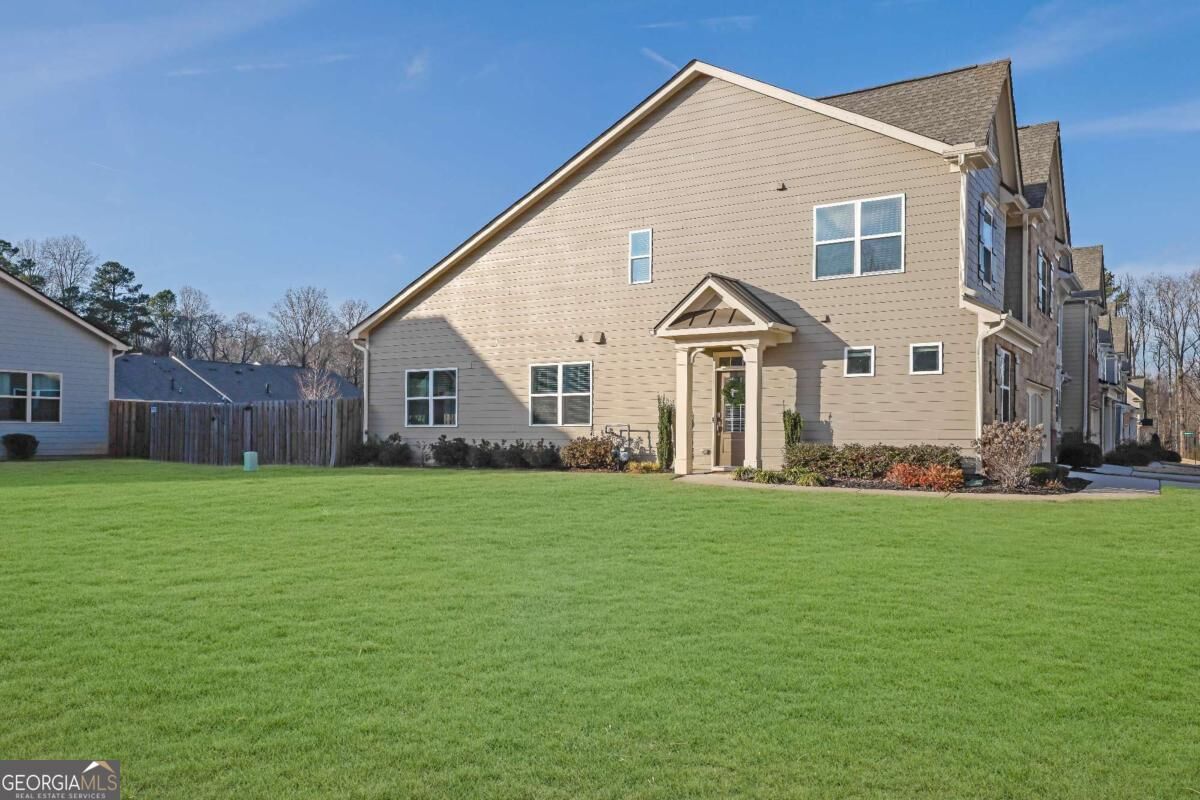 Property Photo: 2910 Bishopstone Way GA 30040