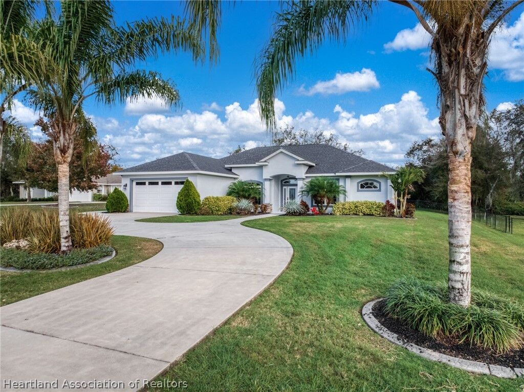 Property Photo: 6008 Lake Regency Lane FL 33875