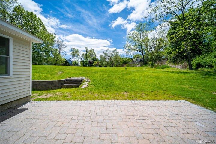 Property Photo:  11 Catskill Avenue  NY 10950 