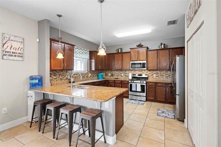 Property Photo:  1452 Daystar Lane  FL 32725 