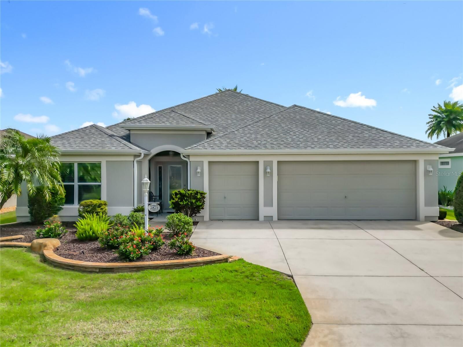 Property Photo: 2875 Rain Lily Loop FL 32163