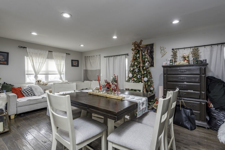 Property Photo:  12298 W Paddock Avenue  IL 60087 