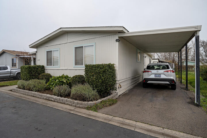 Property Photo:  3555 S Pacific Highway 220  OR 97501 