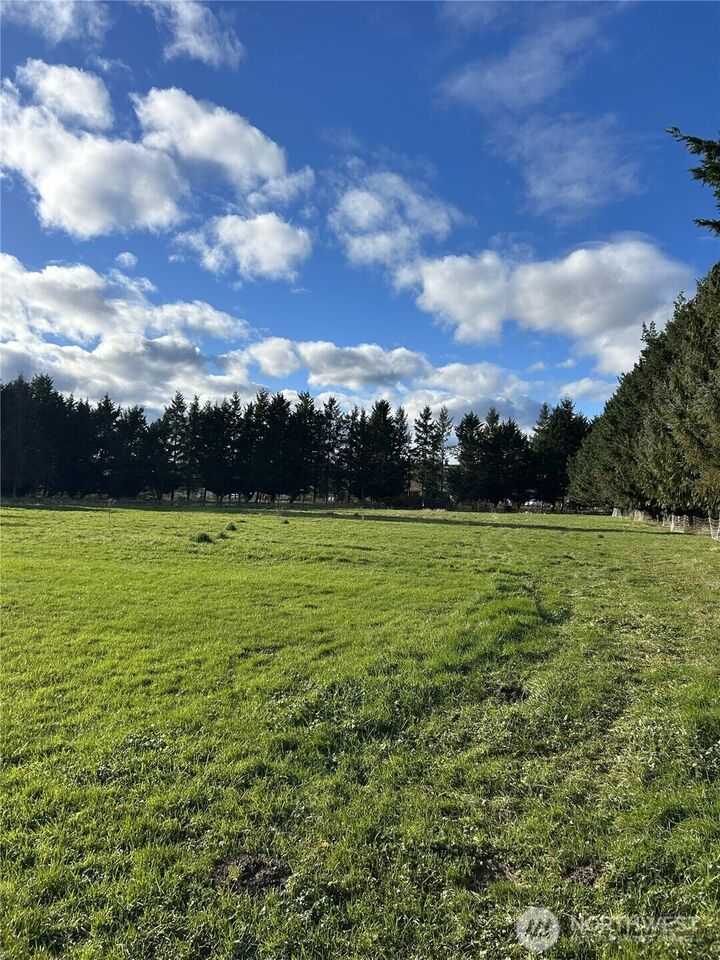 Property Photo:  9608  111th Street SE  WA 98296 