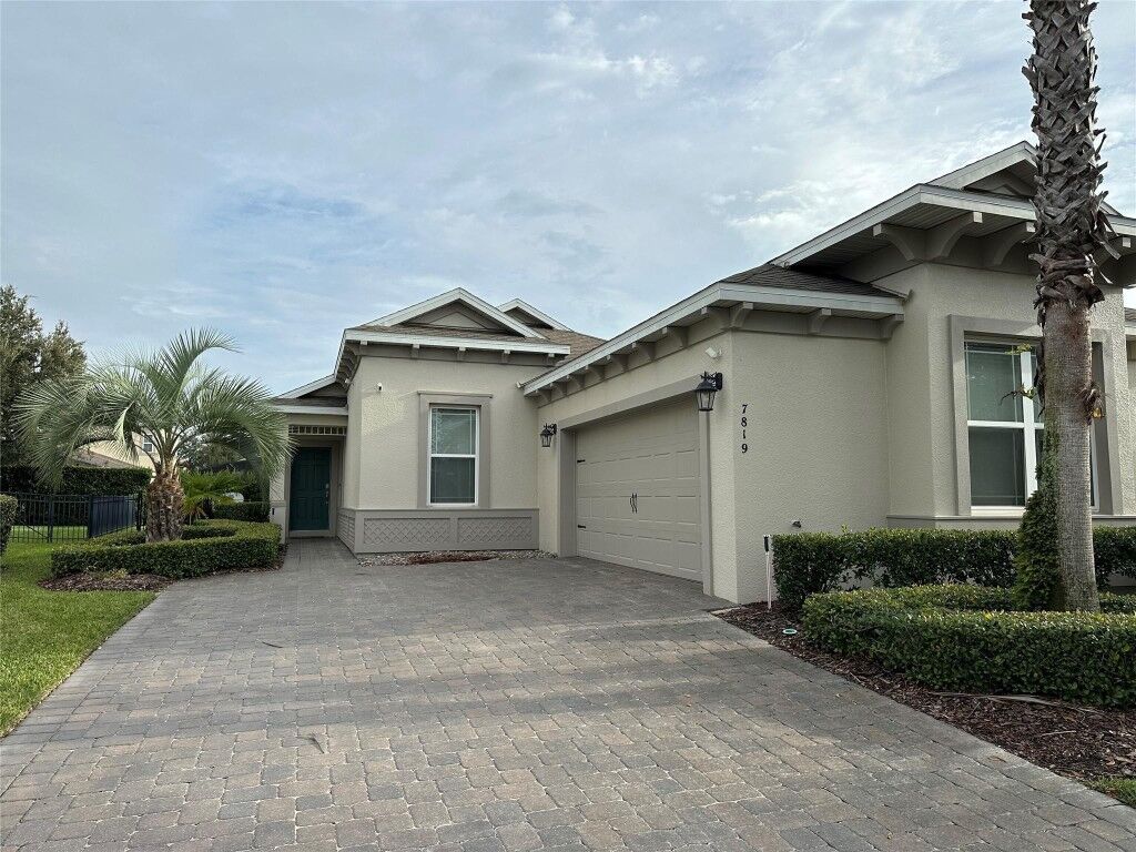 Property Photo:  7819 Bostonian Drive  FL 34787 