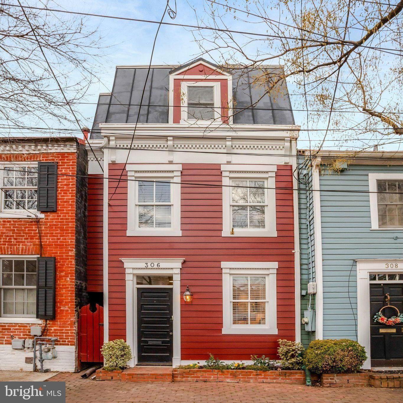 Property Photo:  306 N Alfred Street  VA 22314 