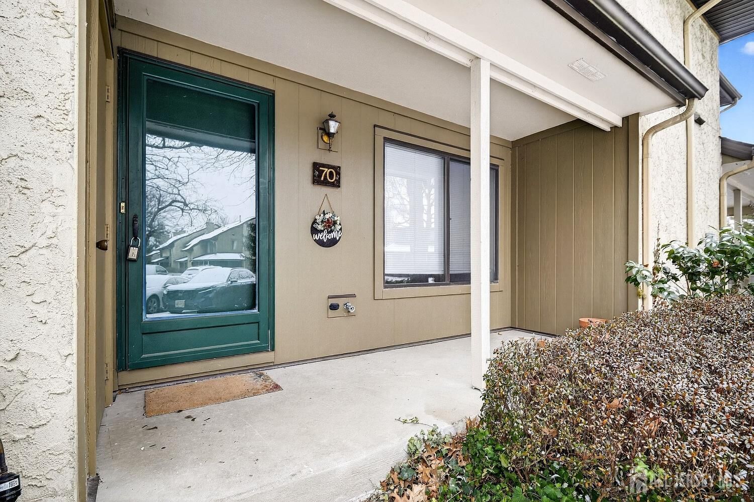 Property Photo:  70 Hampshire Drive  NJ 08536 