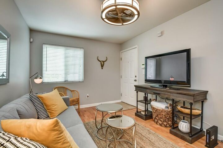 Property Photo:  210 Sampson Street NE 5  GA 30312 