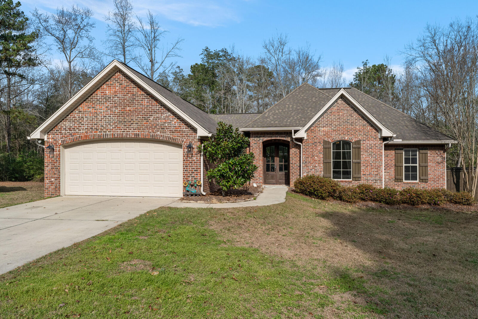 Property Photo:  52 Summerbrook  MS 39402 
