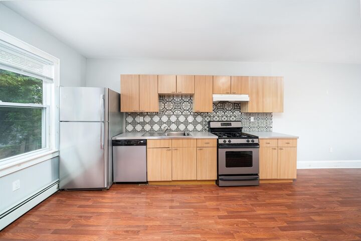 Property Photo:  213 Ogden Ave 2  NJ 07307 