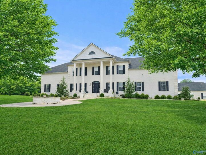 Property Photo:  386 St Clair Drive  AL 35761 