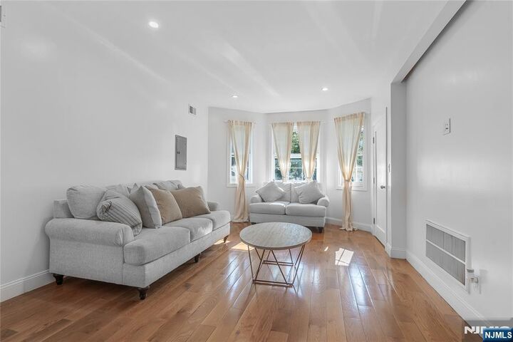 Property Photo:  25 Palisade Avenue 1  NJ 07026 