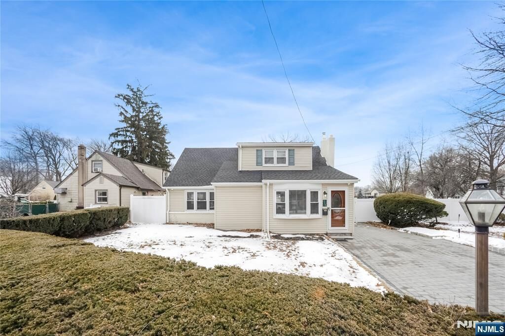 Property Photo:  254 Spring Valley Avenue  NJ 07607 