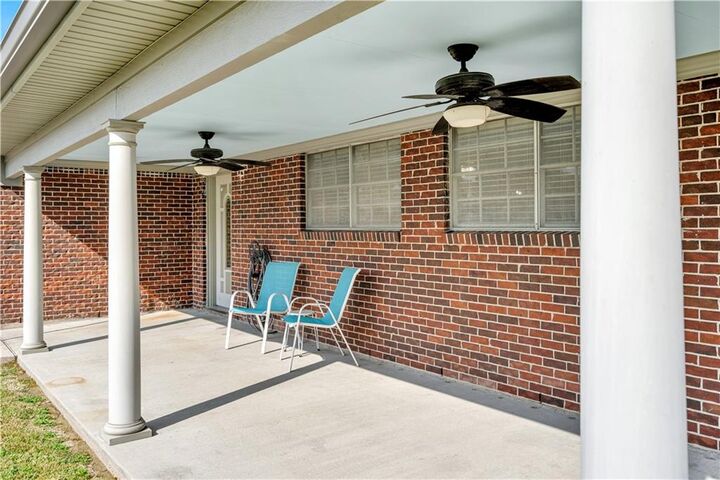 Property Photo:  111 Nu Street  LA 70037 