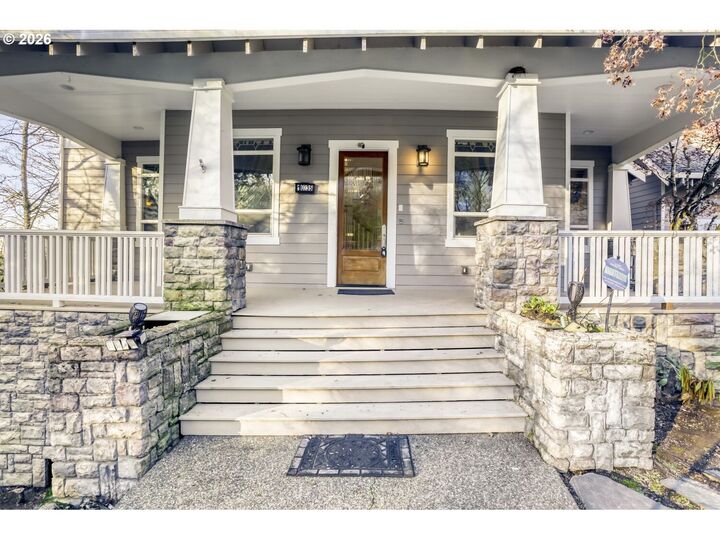 Property Photo:  10235 SE Crescent Ridge Loop  OR 97086 