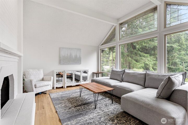 Property Photo:  2858  241st Avenue SE  WA 98075 