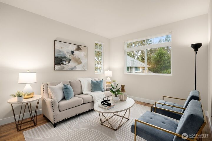 Property Photo: 6773 SE Cougar Mountain Way 4 WA 98006