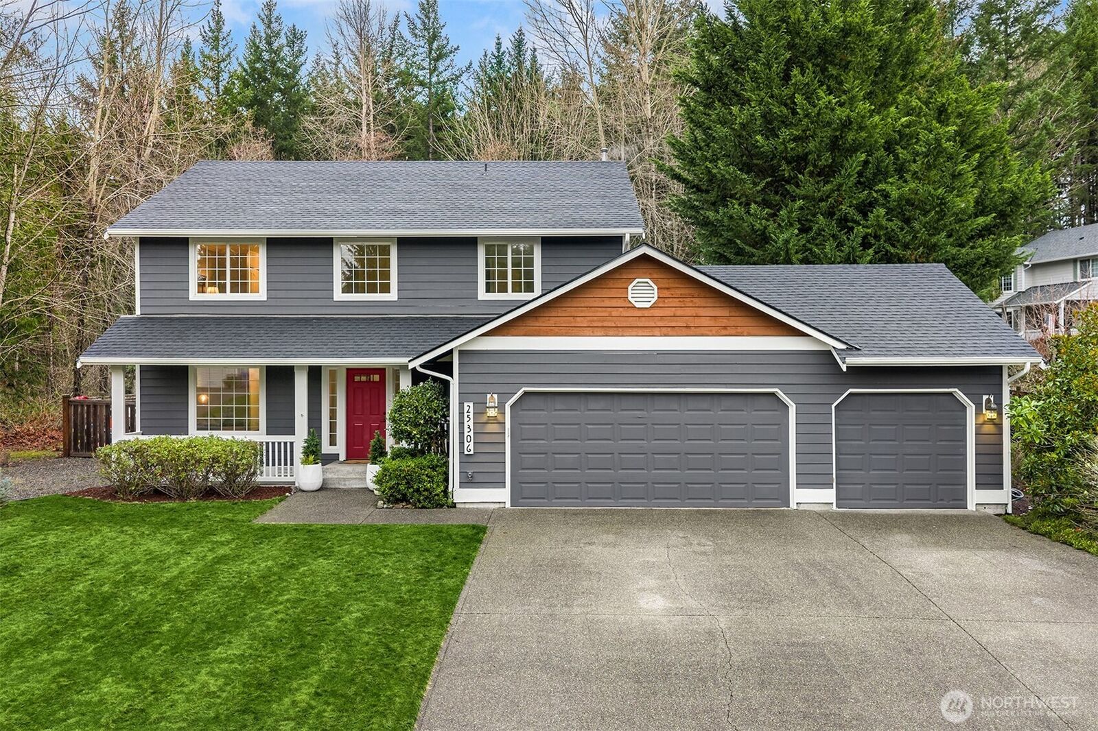 Property Photo: 25306 Kanasket Drive WA 98010