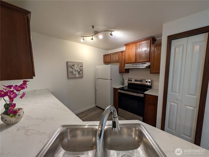 Property Photo:  11527  Highway 99 A304  WA 98204 