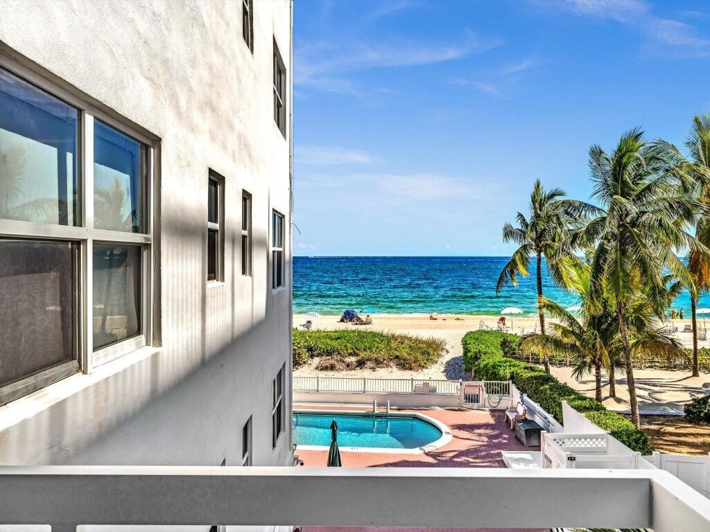 Property Photo:  3424 SE 12th Street C2  FL 33062 