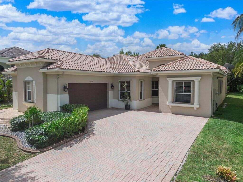 Property Photo:  11522 NW 75th Manor  FL 33076 