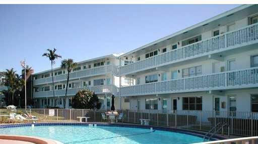 Property Photo:  228 Hibiscus Avenue 233  FL 33308 