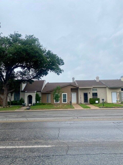 Property Photo:  2608 Sunset Dr  TX 76904 