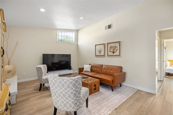 Property Photo:  27881 Via Silva  CA 92692 