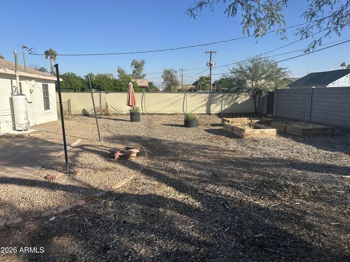 Property Photo:  925 E Henry Street  AZ 85288 
